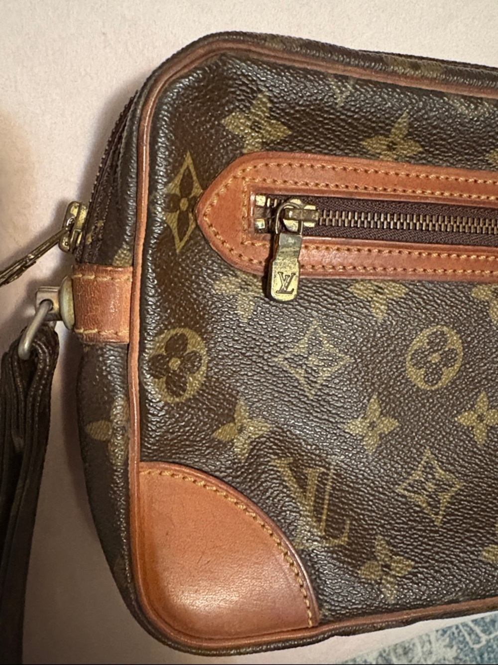 Louis Vuitton Marly Dragonne Clutch Monogram Canvas GM - Picture 3 of 9
